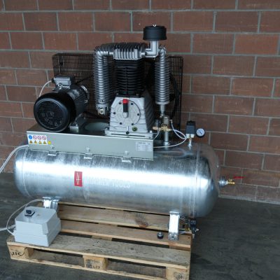 Kolbenkompressor HAMMER TOOLS KK 7.5 PV Tank Vollverzinkt